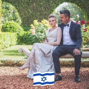 Meet your Posher, Yael